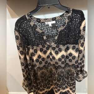 DR2 Black and Cream Crochet Blouse